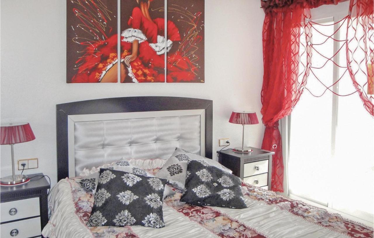 2 Bedroom Nice Apartment In Гвардамар-дель-Сегура Экстерьер фото